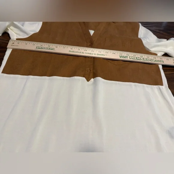 August Silk Women’s L Blouse Faux Suede Brown Cream Western Neutral Career EUC - Picture 8 of 16